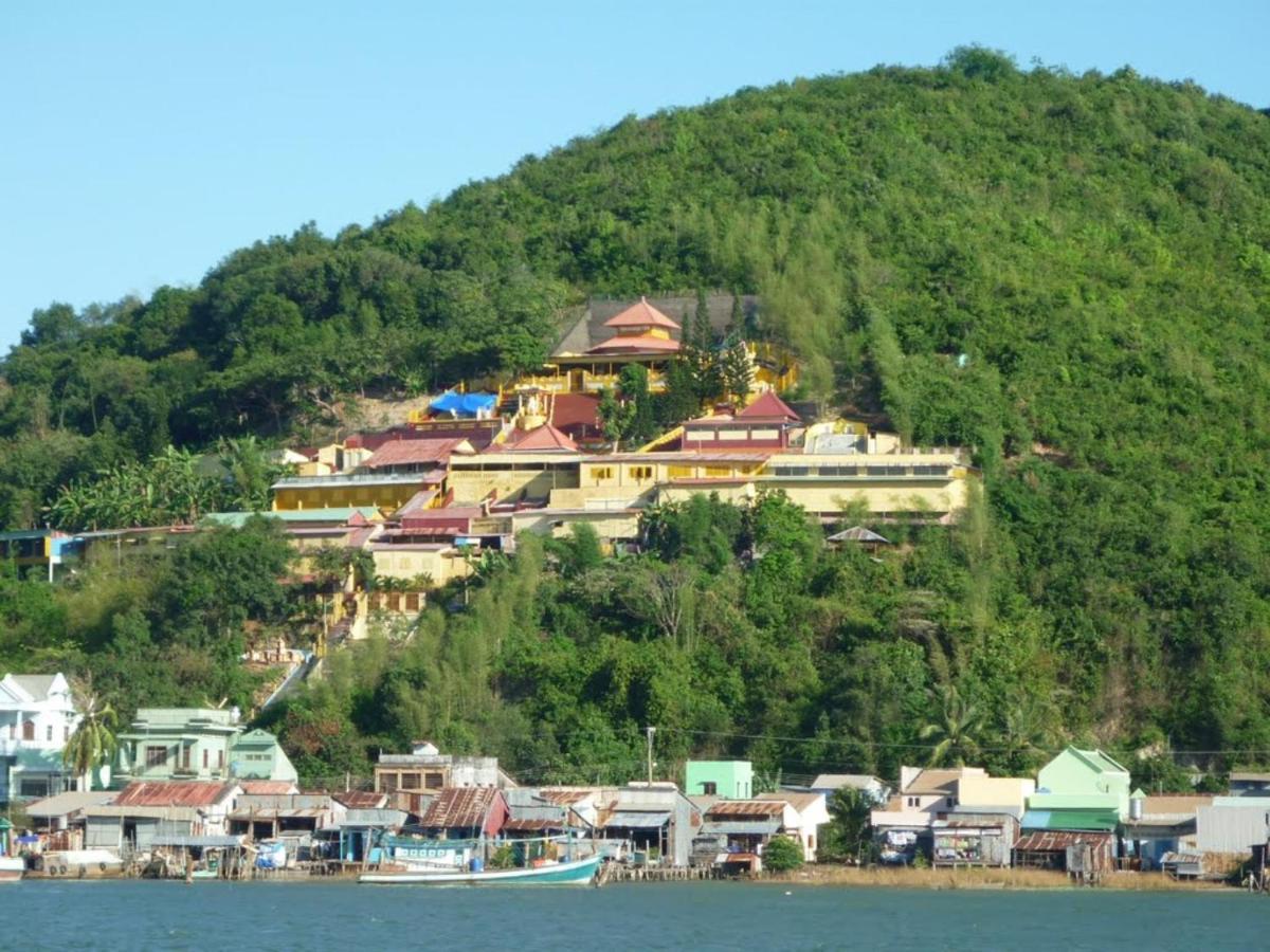 Du Hung 1 Hotel Hà Tiên Exteriör bild